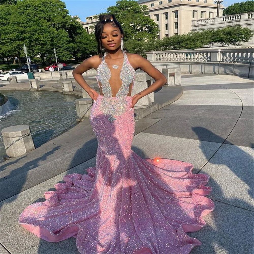 Black Sparkly Prom Dresses Halter Long Sequined Pink Prom Dress for Black Girls Beaded Crystal Rhinestone Evening Gown