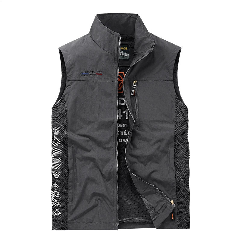 Summer Mens Work Vest Leisure outdoor Men Breathable Mesh Sports Waistcoat Man Pography Fishing Sleeveless Jackets Clothing 250920