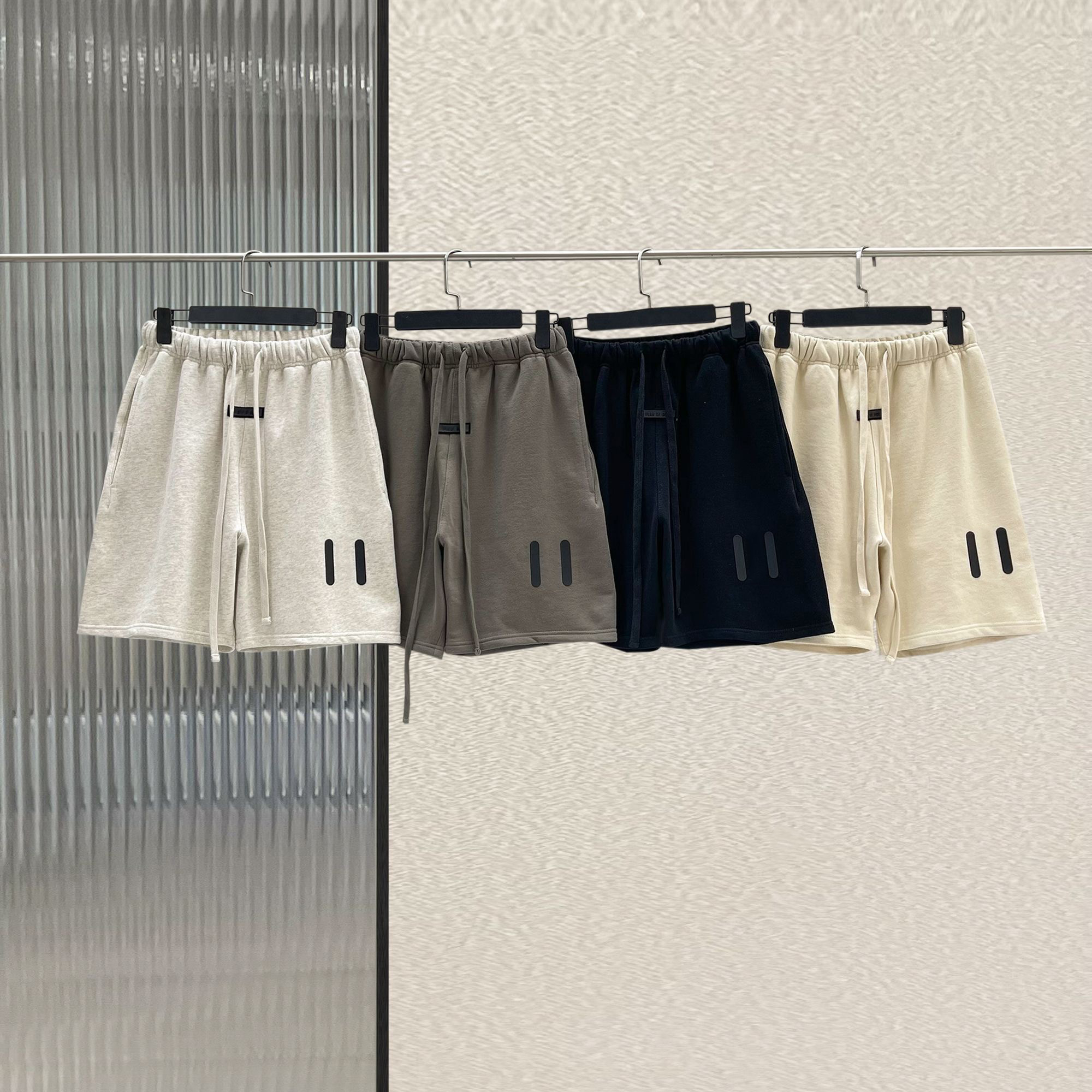 2025 New Hommes Shorts 5A Shorts de créateurs Coton Détendère Loose Lettre du genou Shorts MAN Clothing Summer Fashion Shorts décontractés 27