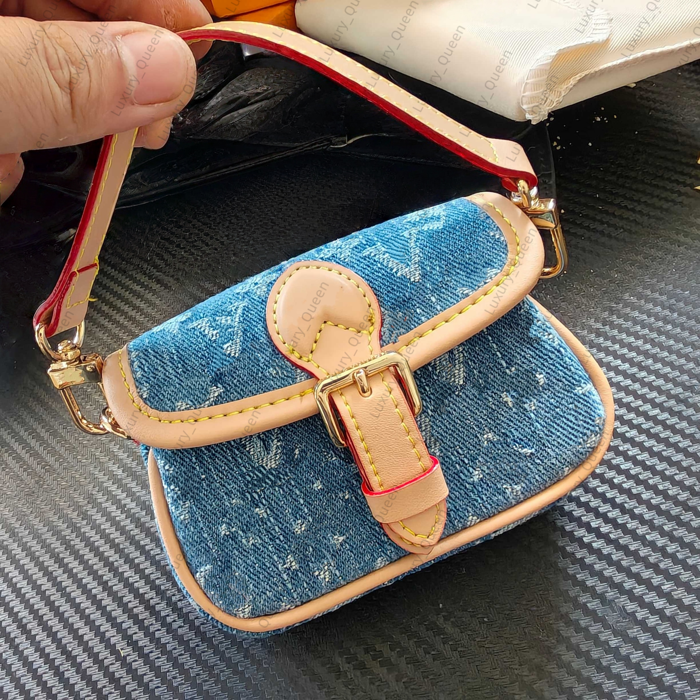 Bag Charm Monogram Keychains handbag mini denim Designer Keychain Bag Charm Handmade Leather Keychains Man Woman Mini Wallet Bags Pendant Keyring ac