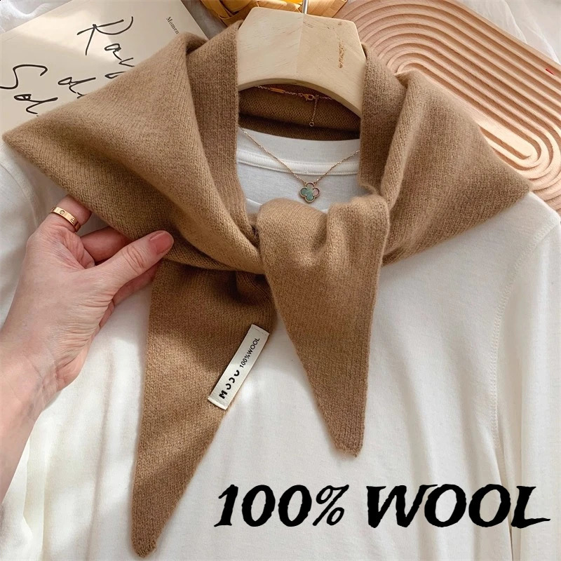 Australian 100 Wool Triangular Scarf Women Korean British Niche Striped Small Shawl Triangle Scarf Warm Knitted Headscarf Gift 250920