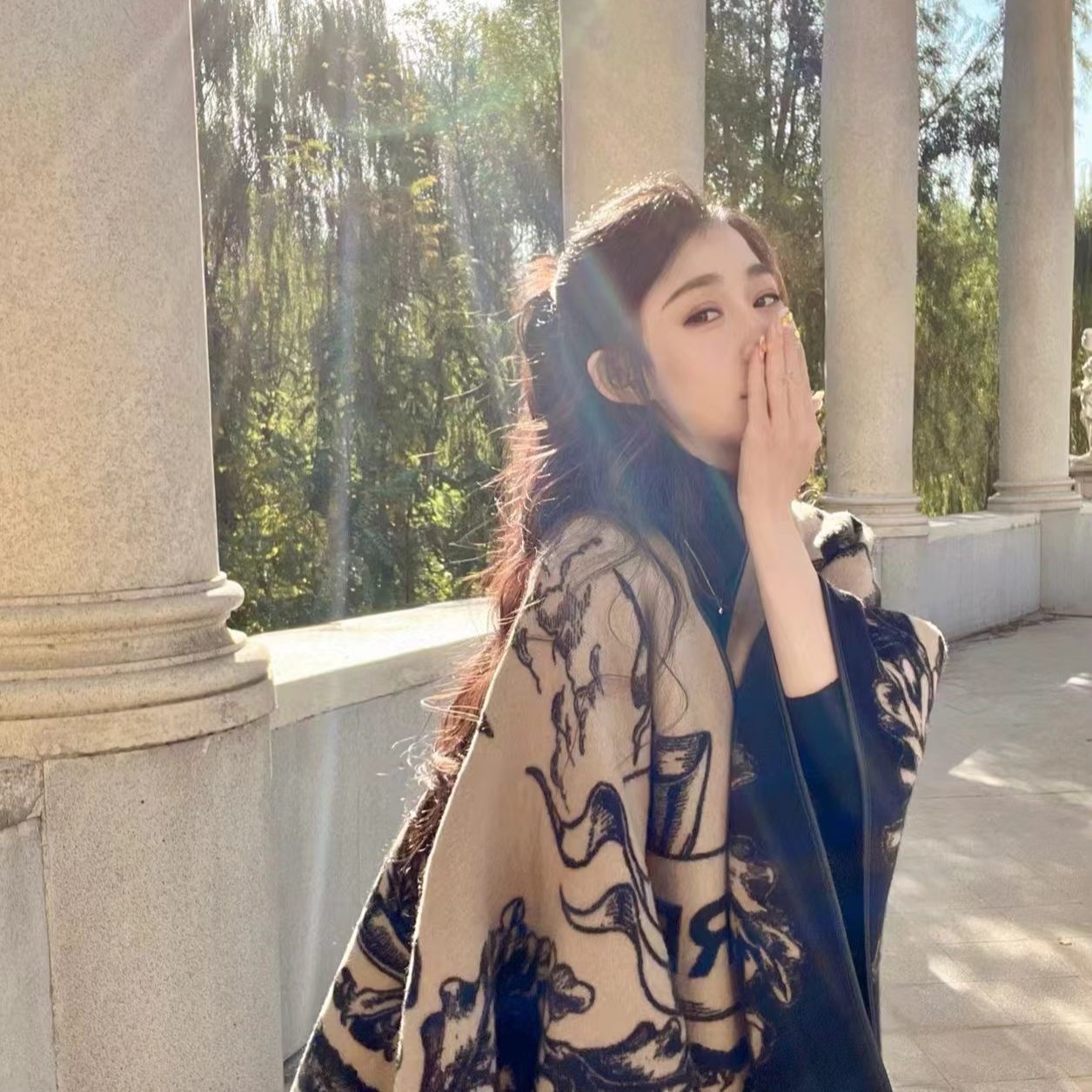 and winter classic British retro plaid scarf shawl thickened fashionable cloak heavyweight new double-sided warm cloak