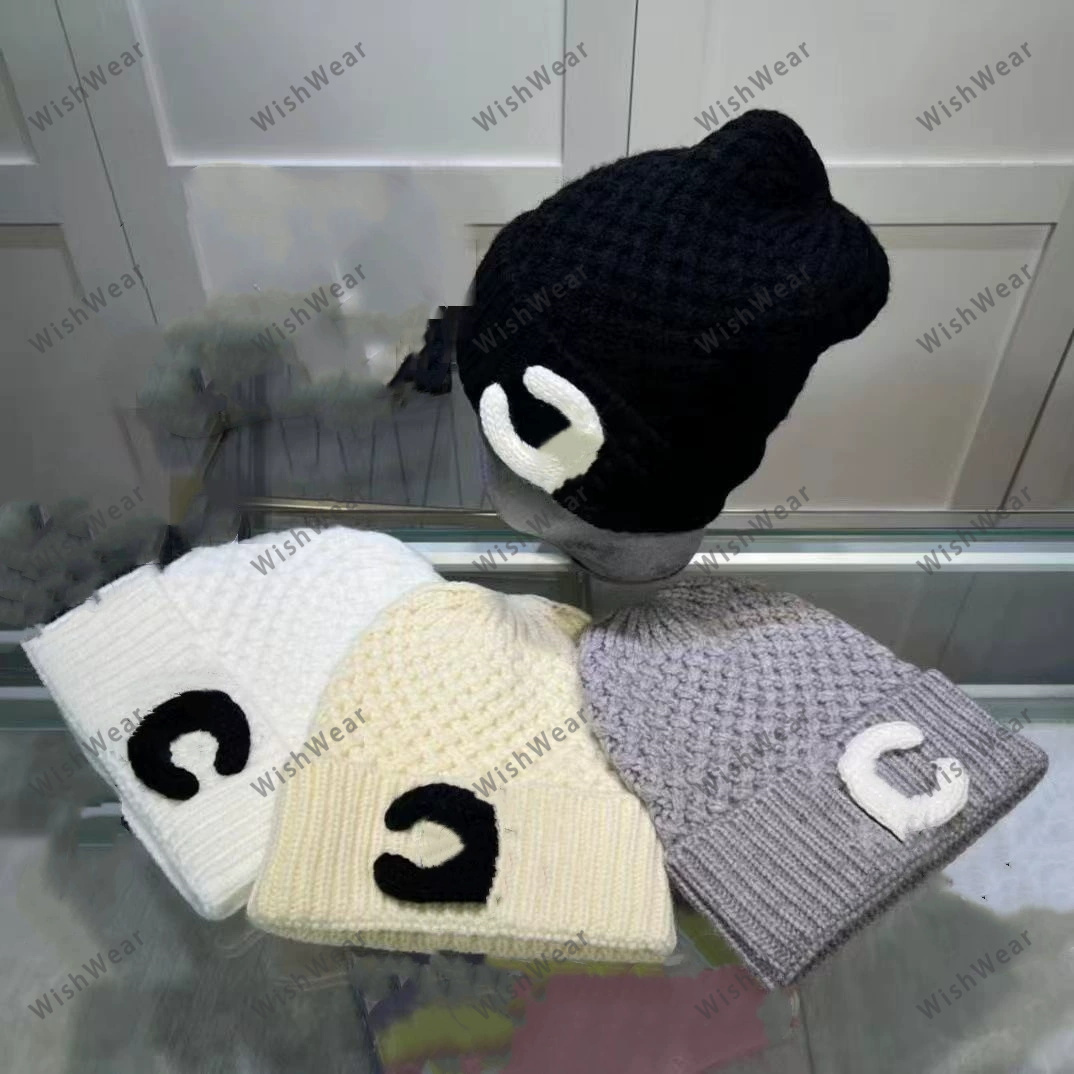 Cashmere Knited Designer Beanie Automne Hiver Designer Bonnet Luxe Chapeaux Men et femmes Chattes Bons de mode Cape Laine d'extérieur