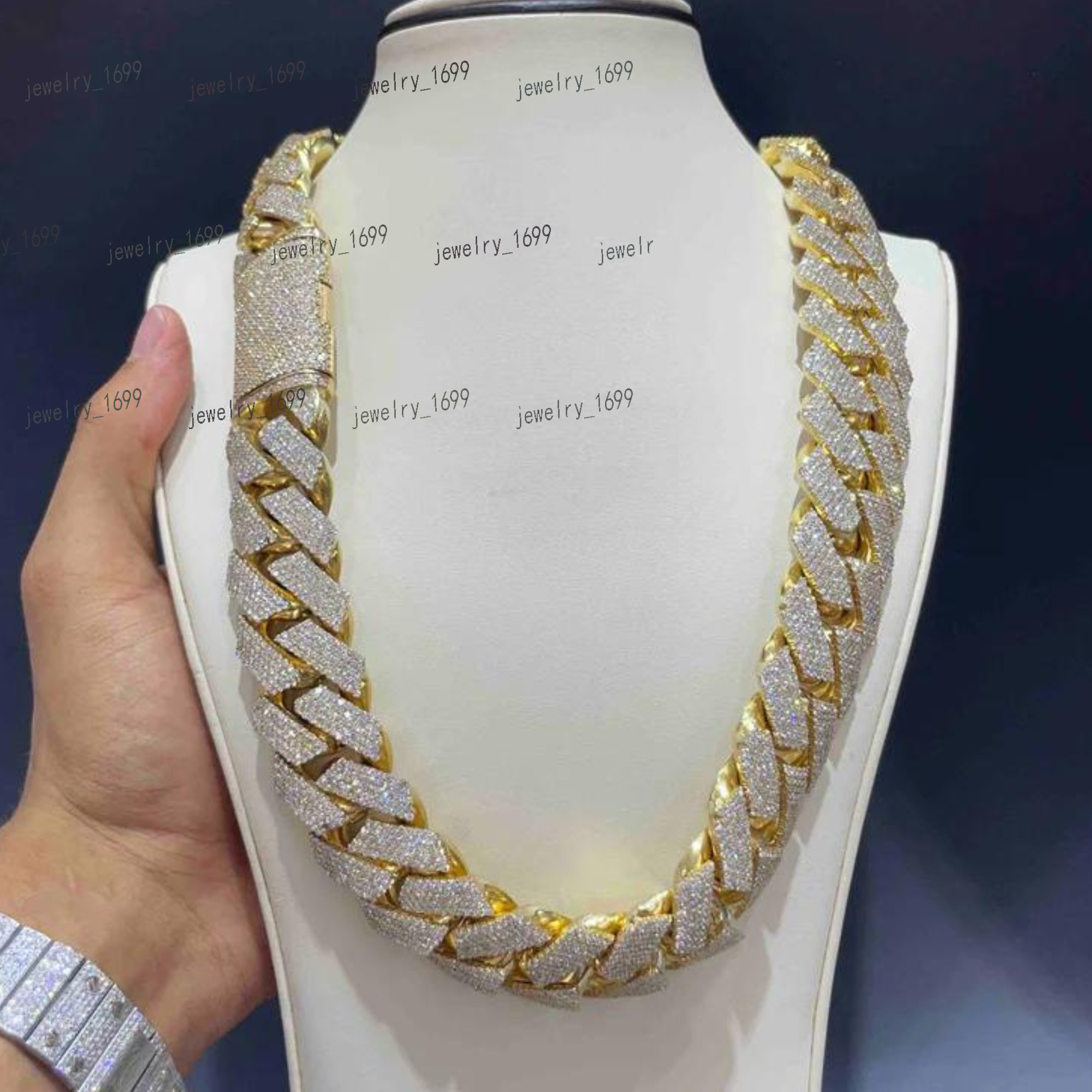 Top Quality Iced Out Cuban Link Chain 20mm VVS Moissanite Diamond Round Cut 925 Sterling Silver