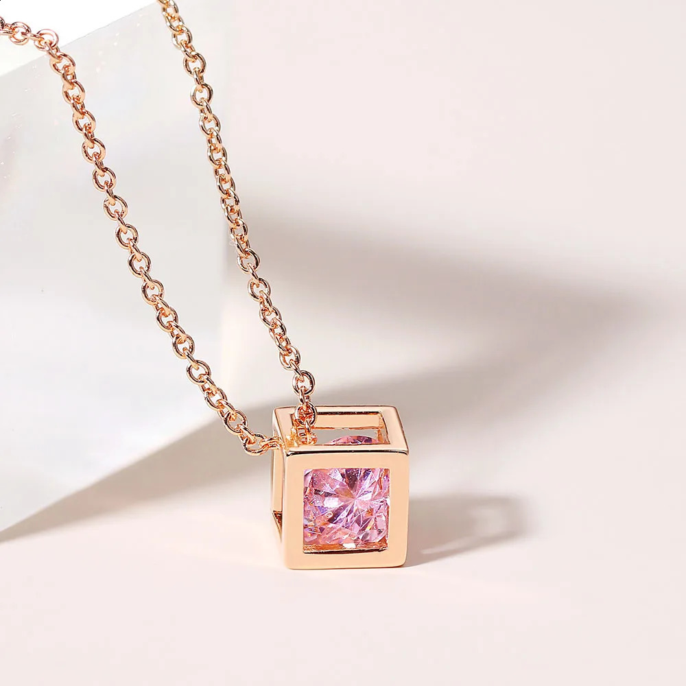 Zhouyang Charms Collier pour femmes Cube esthétique Rose Zircon Rose Gol Couleur Chain de tour de cou sur le cou Bijoux Pendants coréens N279 250