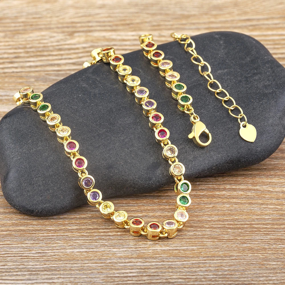 Aibef ins romantique 5 couleurs Righestone femmes pendentif pendant Gold plaqué glacé collier de chaîne de tennis charme cuivre zircon cadeau 250