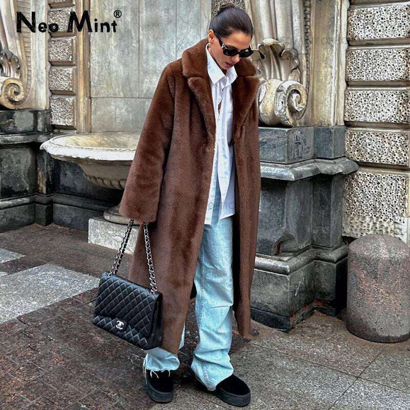 Neo Mint 2024 Winter Faux Mink Fur Coat Women Iconic Brand Long Outerwear Jacket Crystal Hooks Street Style Warm Overcoat 250912