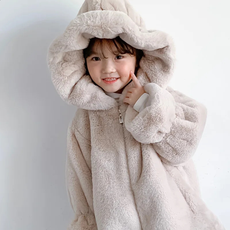 Autumn and Winter Children Clothing Girls Fur Coat Hooded Long Cute Baby Cotton Coat 250920