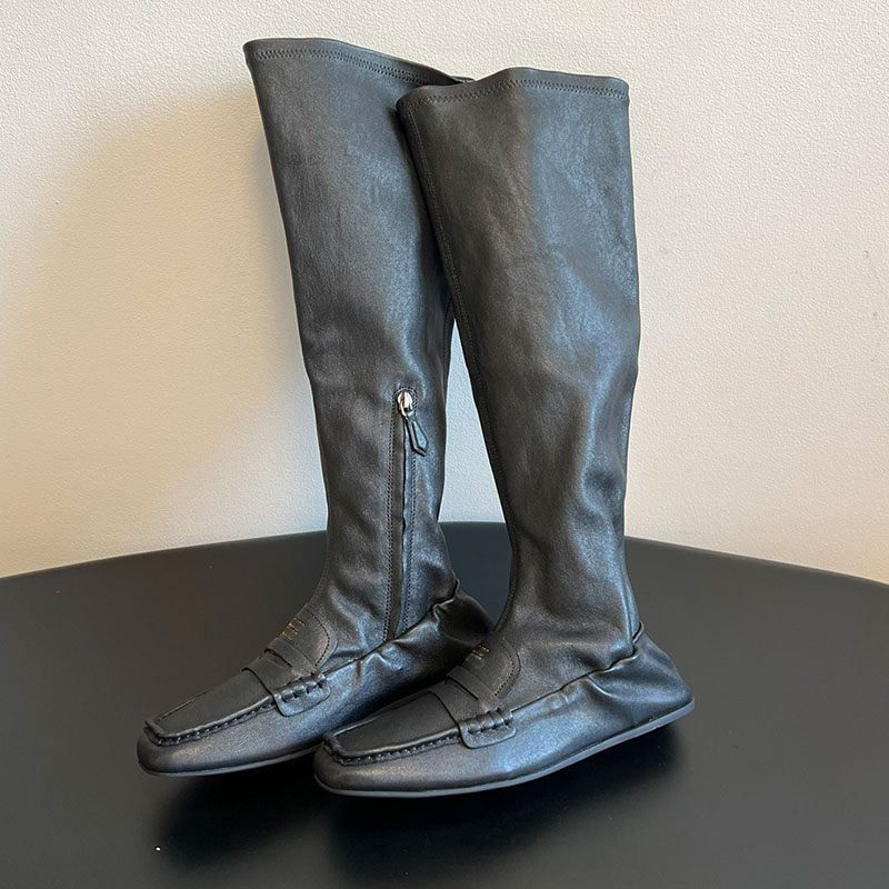 Ruches Nappa Leather Boots Designers Nouveaux bottes d'hiver de luxe avec des semelles en caoutchouc résistant antidérapantes