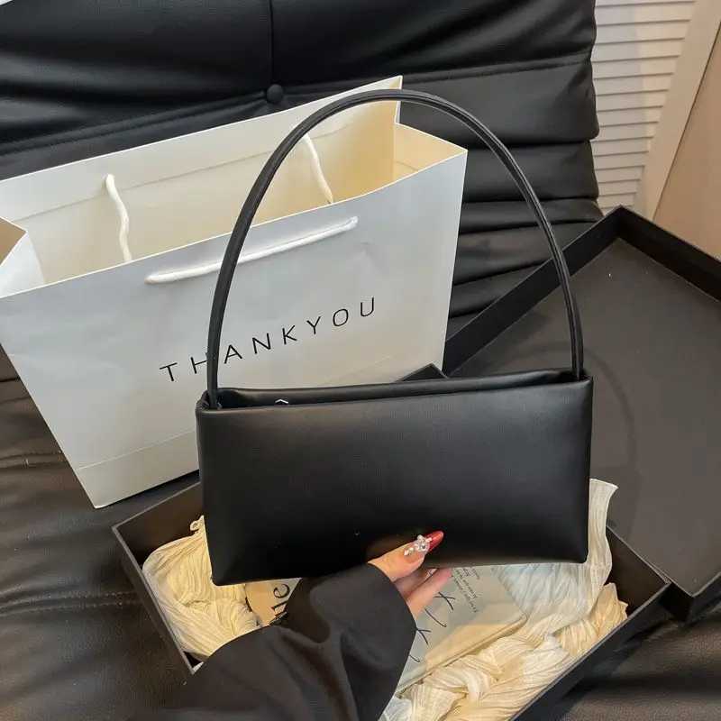 Sac à bandoulière 1pc Niche Miyagawa 2025 Mode rétro Nouvelle-Arme NOUVEAU ÉPAUDE SEUL
