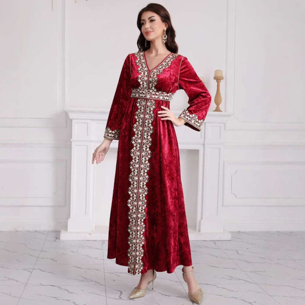 2025 Autumn Winter New Cross-Border Women's Slim V-Neck Long Sleeve Muslim Embroidered Veet Dress