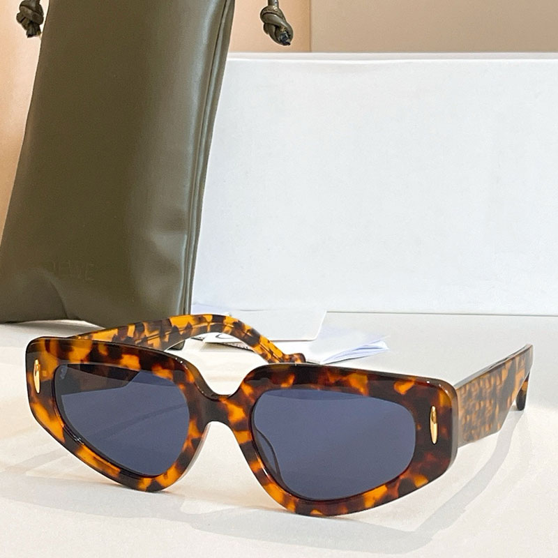 25SS Women Small Butterfly Screen Sunglasses LW40106I Designer Womens Acetate Frame Glasses Summer Womens Party Sunglasses UV400 Protective Sungl