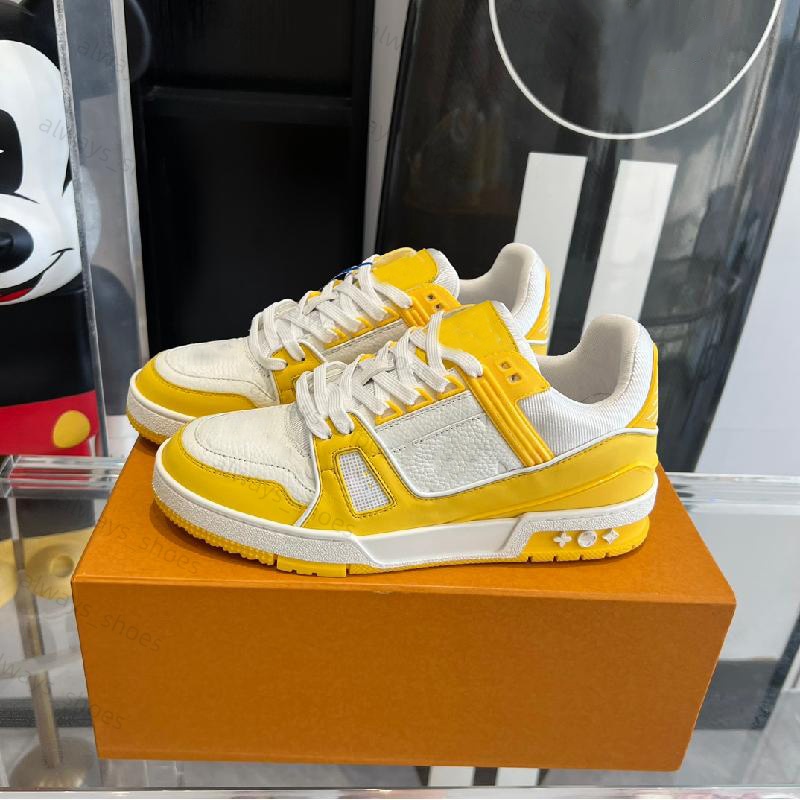 2025 fashion new printing Luxury casual skate shoes designer White sneakers Luxury mens women low cut platform classic black white grey trainers