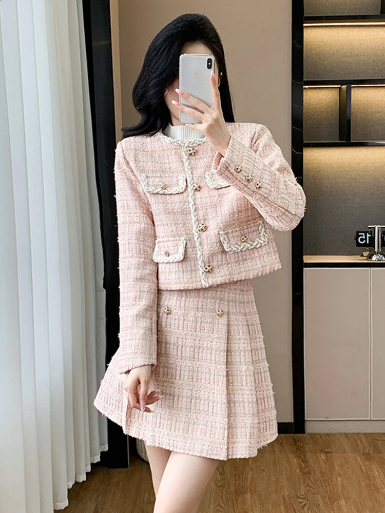 Women Clothes Sweet Elegant 2 Piece Outfits Ladies Tweed Coat Tops Pink Jacket Professional Outwear Pleated Mini Skirt Set Mujer 250920