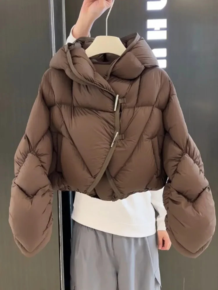 2025 Autumn Winter Women Down Jacket Soft Warm Coat White Goose Down Puffer Short Outerwear Lightweight Fashion Casual Coat 250917
