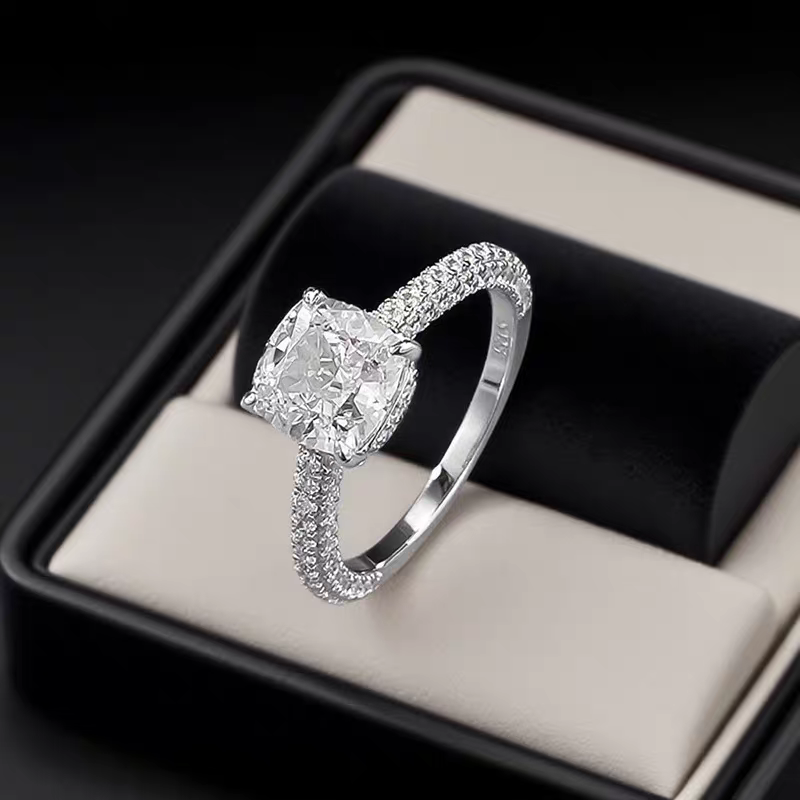 2025 Choucong Brand New Wedding Rings Luxury Jewelry Geunine 100% 925 Sterling Silver Radiant Ice Cut White Lab Moissanite Diamond Promise Lady Brid