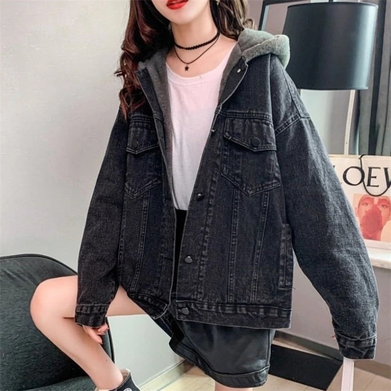 Veste en jean noir à vêtements d'extérieur chauds pour femmes avec fourrure en peluche patchwork imprimé graphique femme jean manteau hiver froid