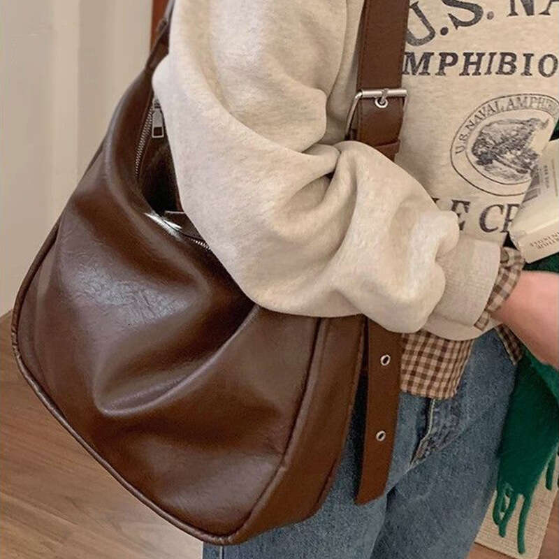 High-end Large Capacity 2025 New Autumn Winter Simple Crossbody Korean Style Soft Leather Tote Bag for Women