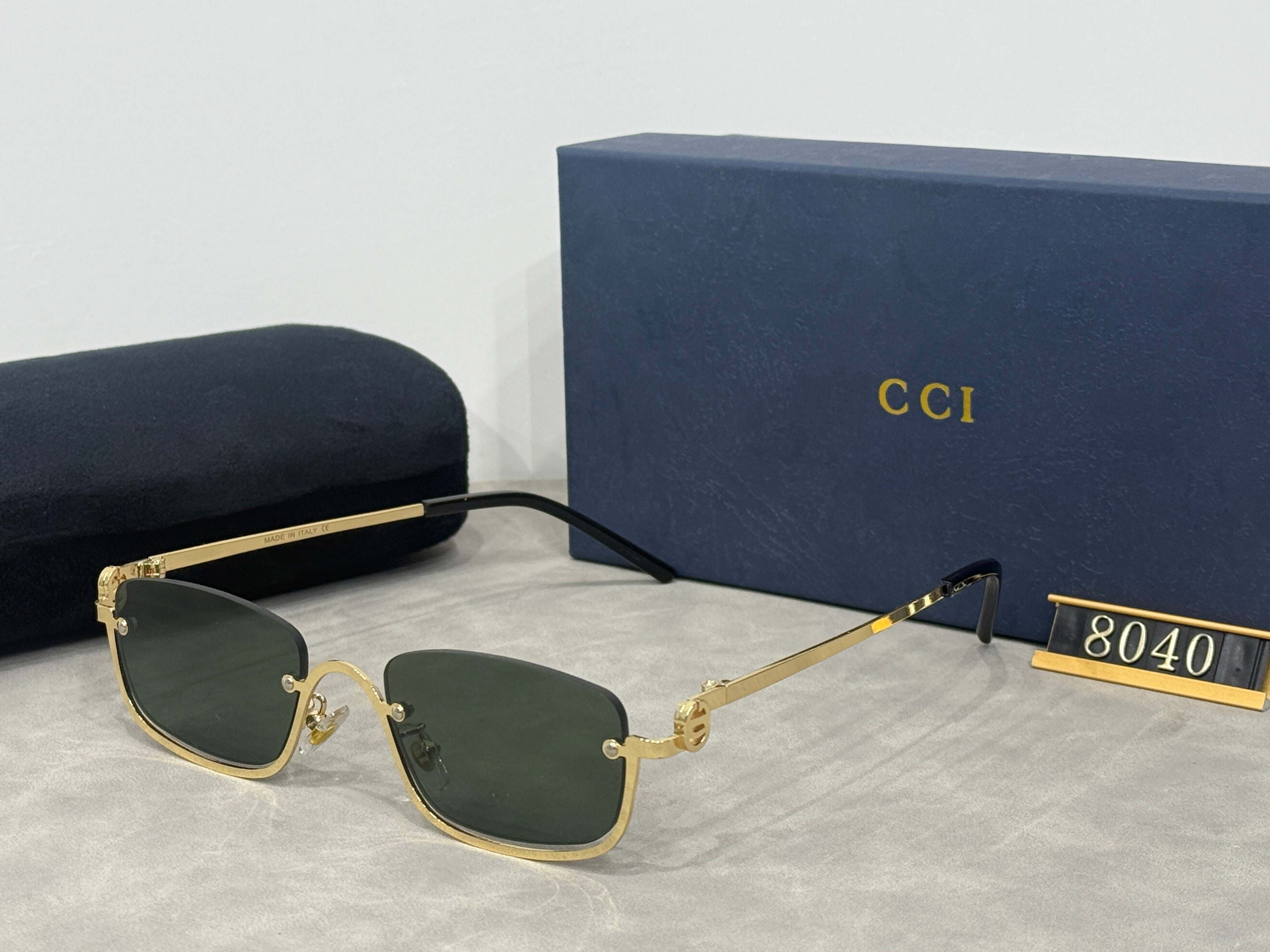 2025 Designer Sunglasses High-Quality Classic Sunglasses for Men and Women Luxury Sunglasses Men's Sunglasses uv 400 Casual Design With Box 804