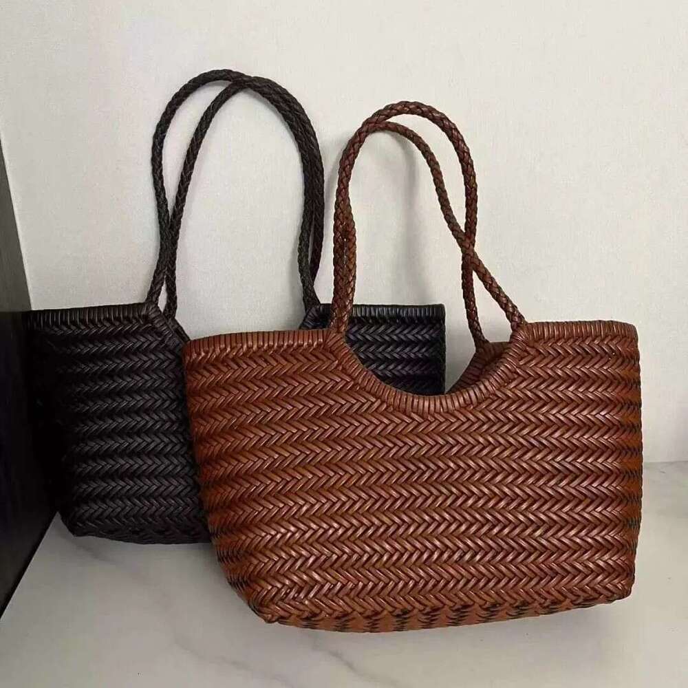 2025 New Commuter Vintage Cowhide Handwoven Tote with Inner Pocket Handheld Shoulder Underarm Bag