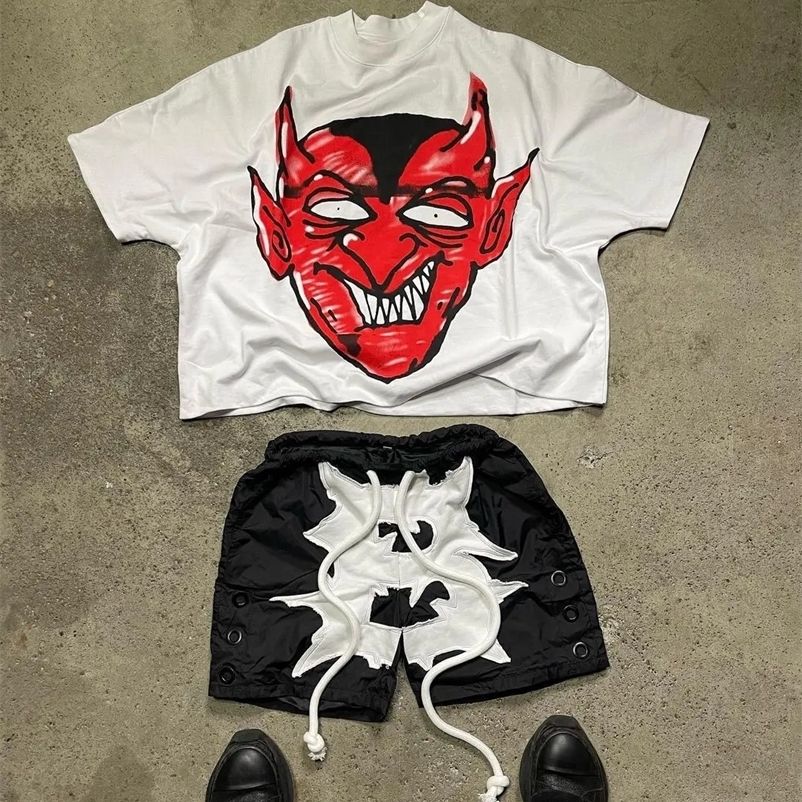 Harajuku cartoon demon graphic t-shirt printed with oversized Gothic street couple graphic y2k top Gothic mens clothing240812bj