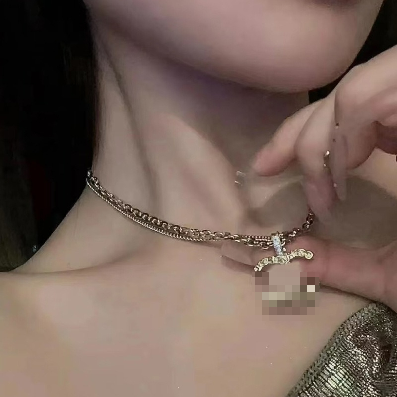 The 2025 New Vintage Classic Letter Necklace Is A Double-layer Diamond-encrusted Retro Embossed Letter Necklace That Is Versatile for Women