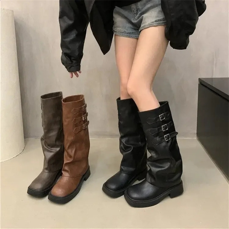 2024 Winter Platform Womens Long Boots Fashion Rear Legs High Knees Womens Elegant Square High Heels Womens Pump 240926bj