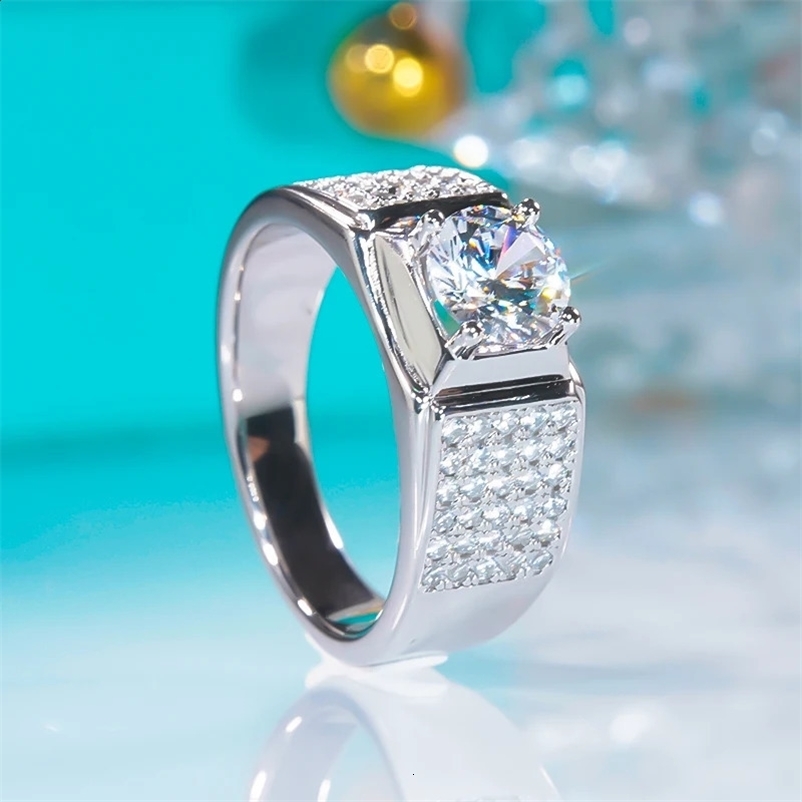 QINHUAN Classic Real Mans Ring Round S925 Sterling Silver Platinum Plated Diamonds Wedding for Men Fine Jewelry 240125bj