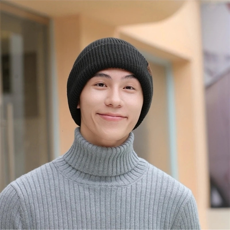 Lazy Wind Loose Leather Label Ear Protection Knit Hat Men Fashion Casual Pullover Stacked Hat Women Solid Color Soft Warm 240910