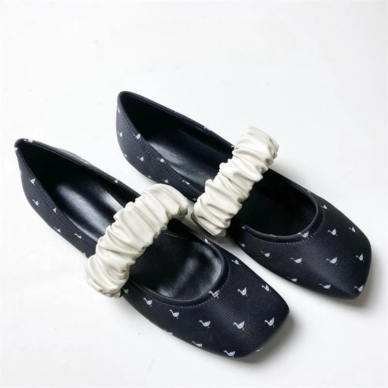 Swan Print Ballet Flats Chaussures pour femmes Élégant Toe Square Toe Band élastique Mary Janes Chaussures Madies peu profondes Spring Automne Lo