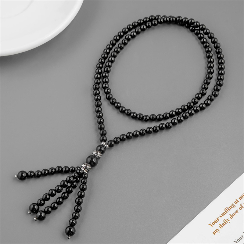 Collier de perle en verre noir de mode d'automne pour femmes pour femmes vintage exquise entièrement approuvé la chaîne de pull de gland