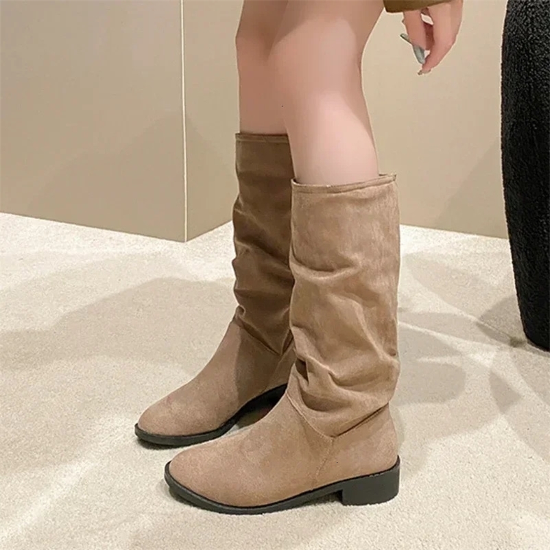2024 womens shoes fashionable sleeves womens boots spring and autumn round toe suede leather solid executive low boots plus size boots 241113bj