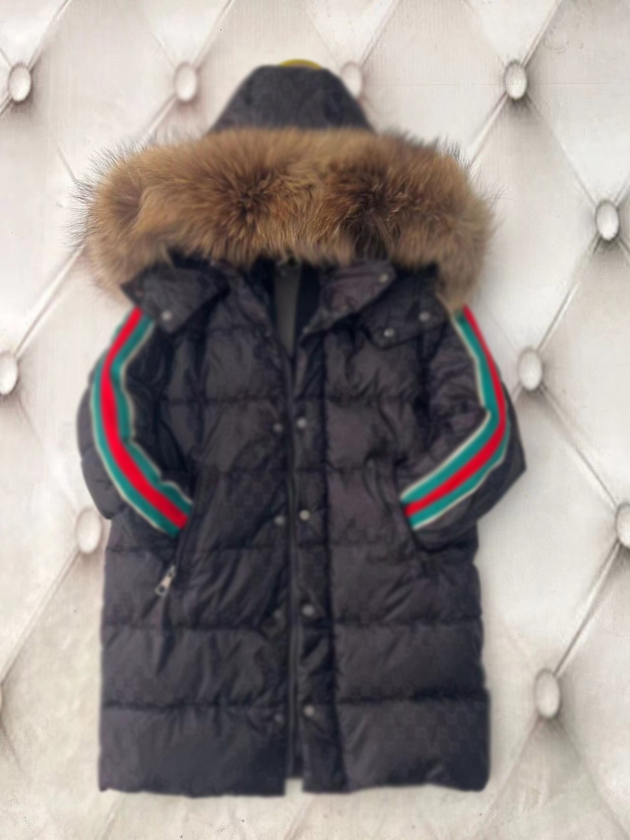 Vêtements de créateurs pour enfants m marque Luxury Coats pour enfants brodés Badge Boys Down Coat Girls B Lettre Grille Imprimé Baby Vêtement