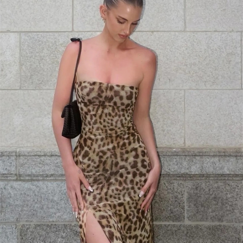 Hugcitar Women Fashion Leopard Print Strapless Slit Sexy Bodycon Midi Dress Summer Y2K Outfits Beach Vacation Club Sundress 250425