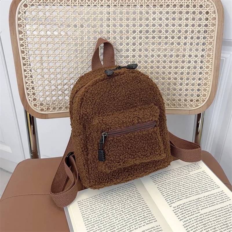 Fashion Womens Backpacks Small Plush Female Backpack Mini Shoulder Bag Winter Soft Fluffy Fur School Bag Mochila 241216
