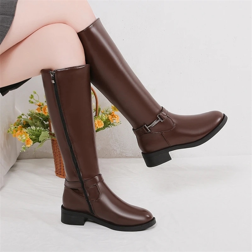 Antumn Winter Women Boots Long Boots Plus Tamaño 35-41 Side de empalme de moda Botas Altas Botas Mujeres Modernas 241030