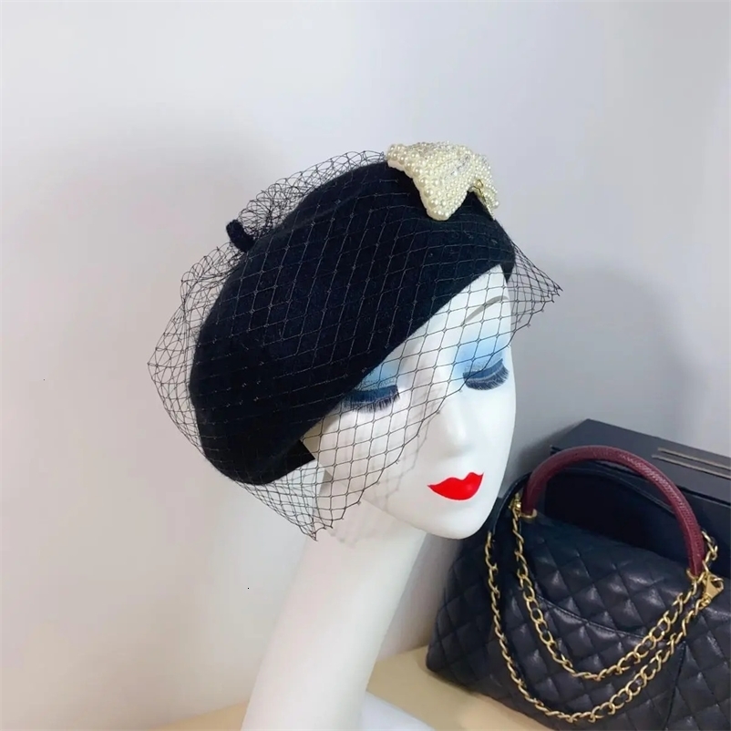 Autumn and winter warm wool elegant temperament painter hat French small fragrance retro mesh pearl bow party beret women 250106bj