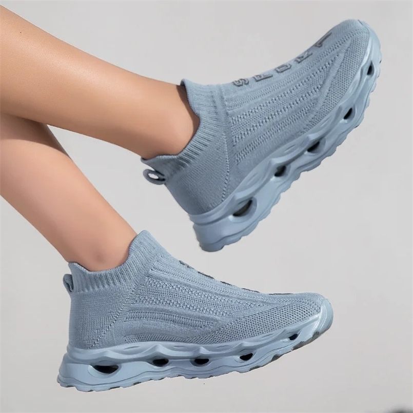 Knitted Couple Sneakers Slippers Socks Shoes Women Thick Bottom One Foot Stirrups Casual Shoes Men Hollow Out Breathable Soft 250213