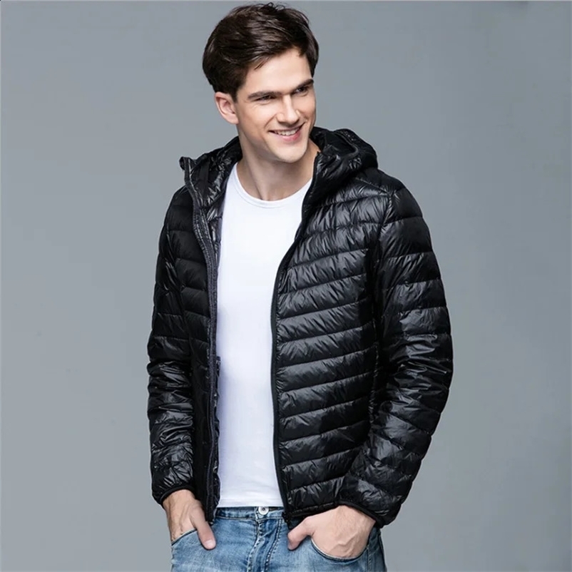 Men Fluffy Winter Coat Fashion Hooded Duck Down Jackets Ultralight Puffer Down Coat Portable Slim Feather Filling Parkas 5XL 6XL 240830