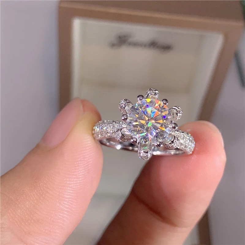 Nom personnalisé Certifié 5 carats Diamond Engagement Anneau Femmes 14K Gol White Sterling Silver Bridal Anneaux de mariage 250813