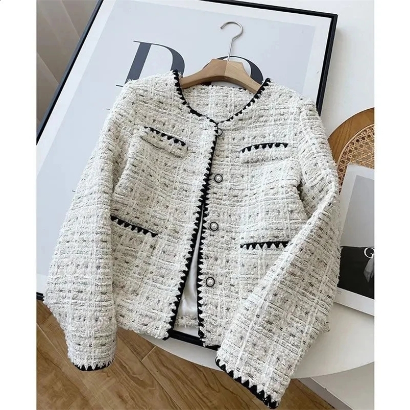 Spring Autumn Jacket Design Fashion Sweet Tweed Blazers Women French Elegant Office Lady Luxury Woolen Short Suit Coats 240821