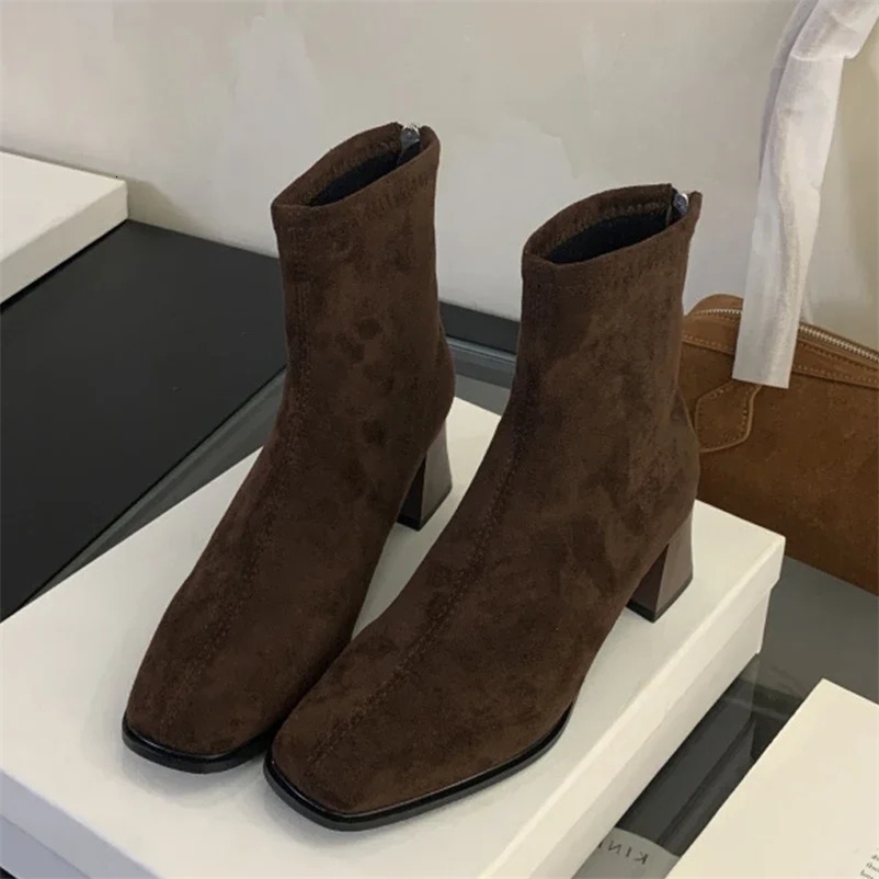 Eilyken 2025 Autumn Winter Womens Ankle Boots Fashion Zipper Square Low Heels Punk Style Womens Short Boots 241213bj