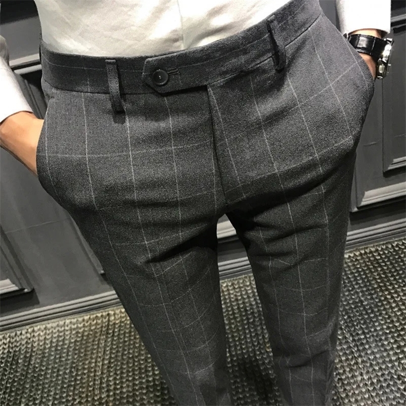 Pantalon décontracté à carreaux printanier pour hommes slim fit style coréen pantalon randonnée pantalon à la mode