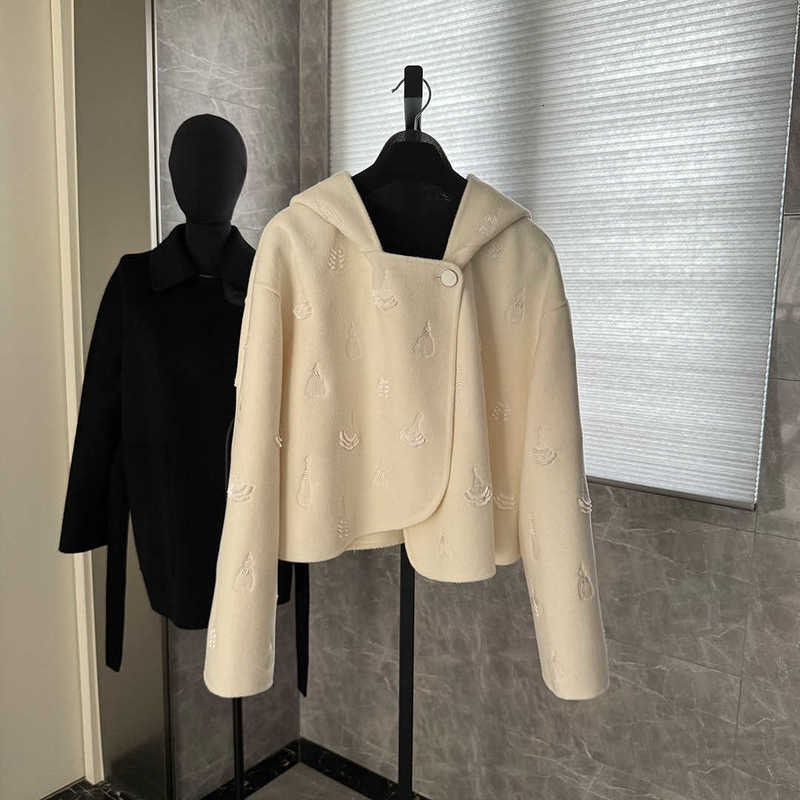 Women's Jackets Designer 2025 Autumn Winter New Embroidered Double-Sided Wool Short Coat Cashmere Jacket Love Horse HES Women's ME0U