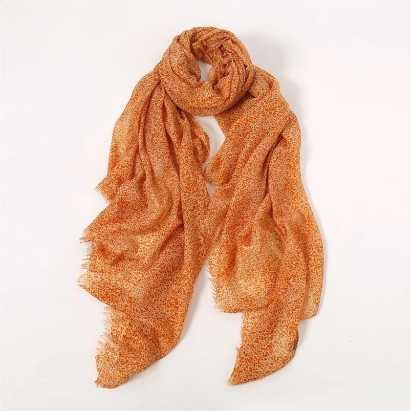 Fashion Small Leopard Print Fringe Scarf Shawls Long Soft Beach Wrap Hijab Scarves 2 Color 240906