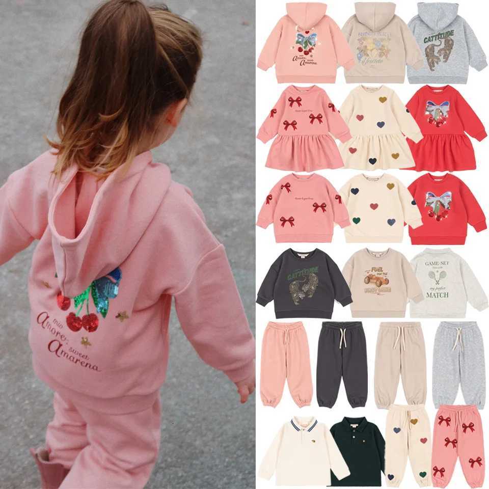 Childrens Sports Shirt Set 2025 Autumn And Winter New Print Fashion Boys And Girls Hooded Jacket Pure Cotton Bow Girls Dress X250923