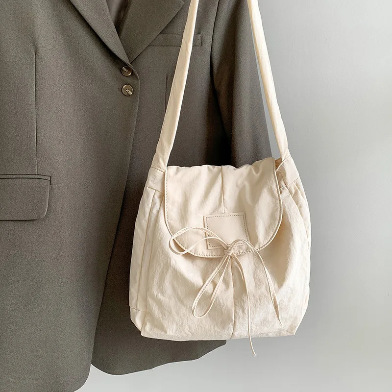 Vintage Flap Nylon Bow Crossbody Bag Large Autumn Student Shoulder Bag Winter Solid Colour Simple Messenger Bag 250807