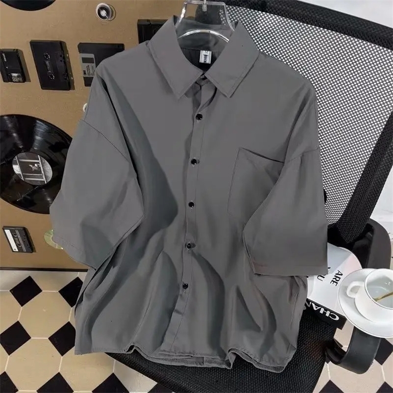 Style retro short sleeved shirt for men in summer versatile niche loose half-sleeved shirt Korean style trendy handsome jacket 240615