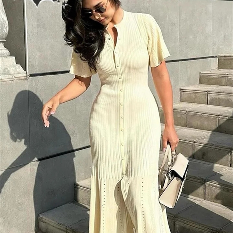 Solid Hollow Out Knitted Slim Maix Dress Women Short Sleeved Single Breasted Dresses Fashion Elegant Female Commuting Robes 240828