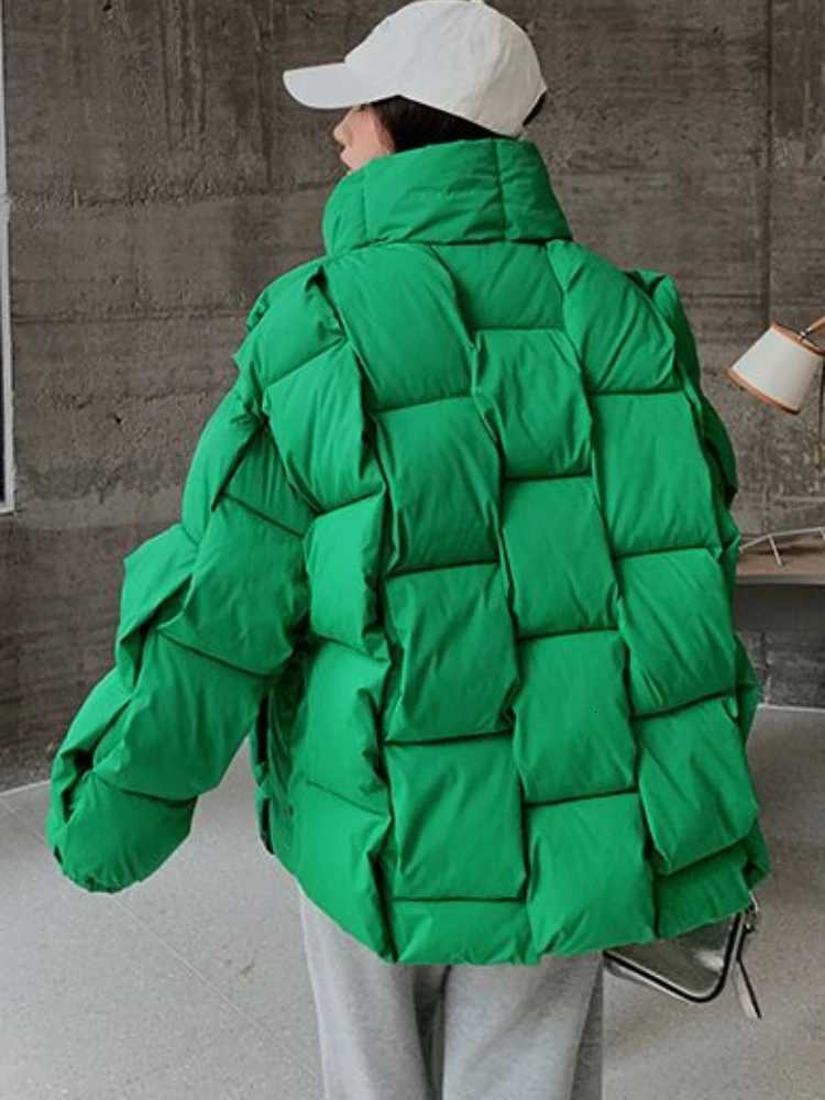 Winter Jacket for Women Threedimensional Plaid Woven Fashion Coat Solid High Street Warm and Thick 2023 Winter New Down Jacket Z250923
